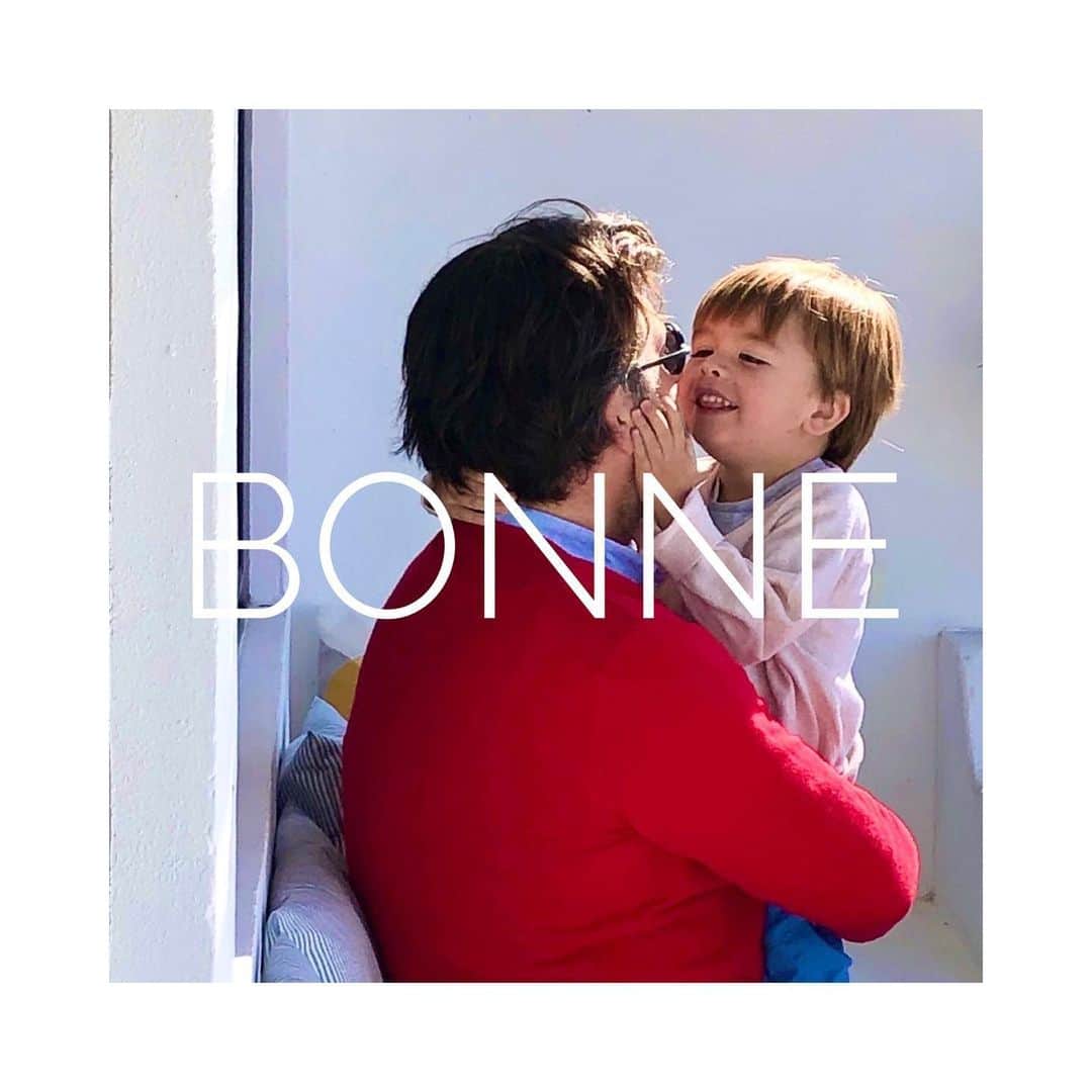 のインスタグラム：「D A D D Y  C O O L Happy father’s day ❤️ - - - #lacerisesurlechapeau #fetedesperes #daddycool #superdad #fathersday #fetedelamusique #été #summer #familytime #precious #preciousmoments #paris #putsomecolourinyourlife #coloryourlife」