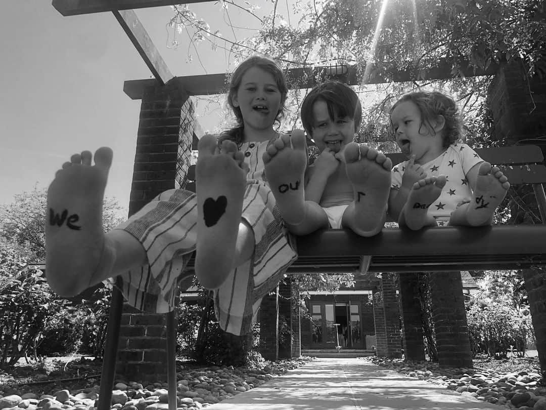 マーク・カヴェンディッシュのインスタグラム：「My proudest achievement is being Daddy to these 3. I’m away from them again for Fathers Day, but seeing them growing up safe, well, confident and full of love gives me the ultimate pride and happiness. Happy Fathers Day to all you Dads!! X」