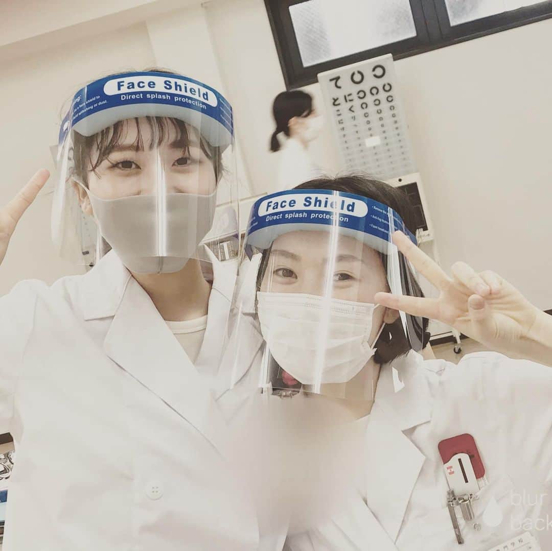 東京医薬専門学校さんのインスタグラム写真 - (東京医薬専門学校Instagram)「今週から分散登校が始まりました✨ 久しぶりにみんなの元気な笑顔を見て安心しました🤗 実習授業ではフェイスシールドにこまめな手指消毒だけど とにかく楽しそう❗️ホントに楽しそう❗️ #おかえり#視能訓練士#コロナに負けないぞ#医薬」6月21日 17時22分 - tokyo_iyaku