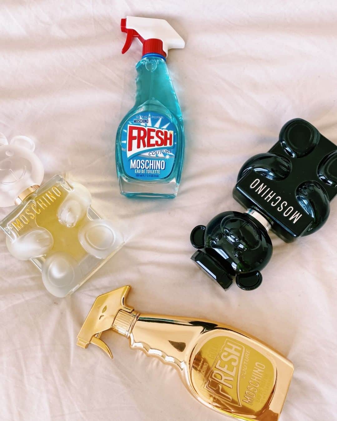 ASOSさんのインスタグラム写真 - (ASOSInstagram)「Fresh scents that also look cute in your room ✨ 💅 @asos_faceandbody 🔎 Search 'Moschino Perfume' on ASOS」6月21日 18時01分 - asos