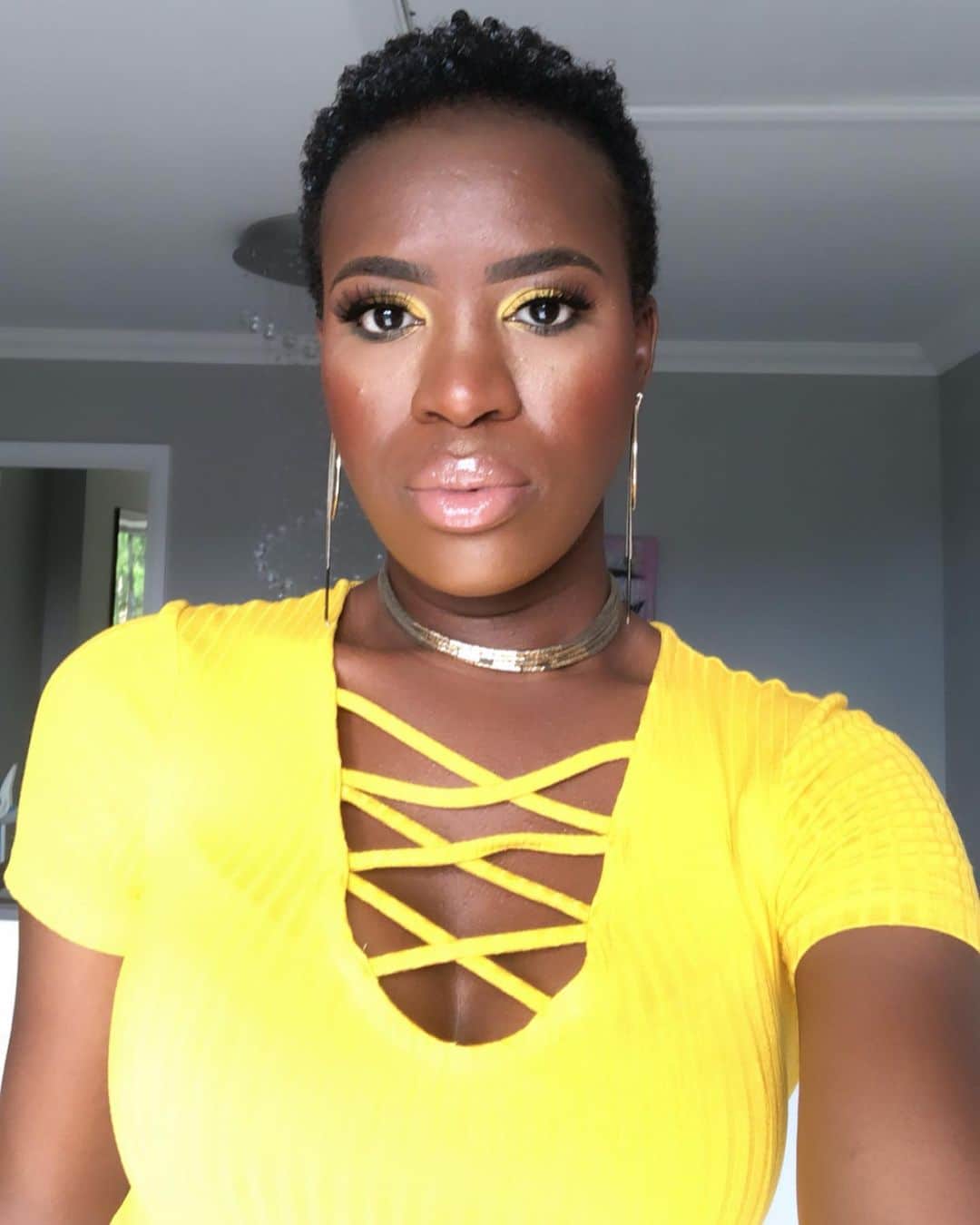 Makeup Addiction Cosmeticsさんのインスタグラム写真 - (Makeup Addiction CosmeticsInstagram)「Picture 1 or 2? 🤷🏾‍♀️ Full tutorial get ready with me on my stories. Thank you for all the love you’ve shown on there. 💋 I will definitely do more of those! Shout out to @jackieaina for starting that silent get ready with me! 👀 I was listening to my favourite motivational person ever @lisa2motivate! 😍 Products used were: @makeupaddictioncosmetics Sinful eyes palette, Turkish delight highlighter, Flaming love palette to bronze and Meadow palette for blush. Eyes are new silk lashes( not launched yet) and our new lipgloss (not launched yet) 👉🏾 Other products were @beautybakeriemakeup flour powder, @nizzcosmetics lipstick in Nude creme, @maccosmeticsuk foundation and setting powder. #makeupaddictioncosmetics #nizzcosmetics #beautybakeriemakeup #maccosmetics #melaninmakeup #makeupforblackwomen #ceo #blackowned #blackownedbusiness #sneakpeek #newproducts #trendmood #wakeupandmakeup」6月21日 18時10分 - makeupaddictioncosmetics