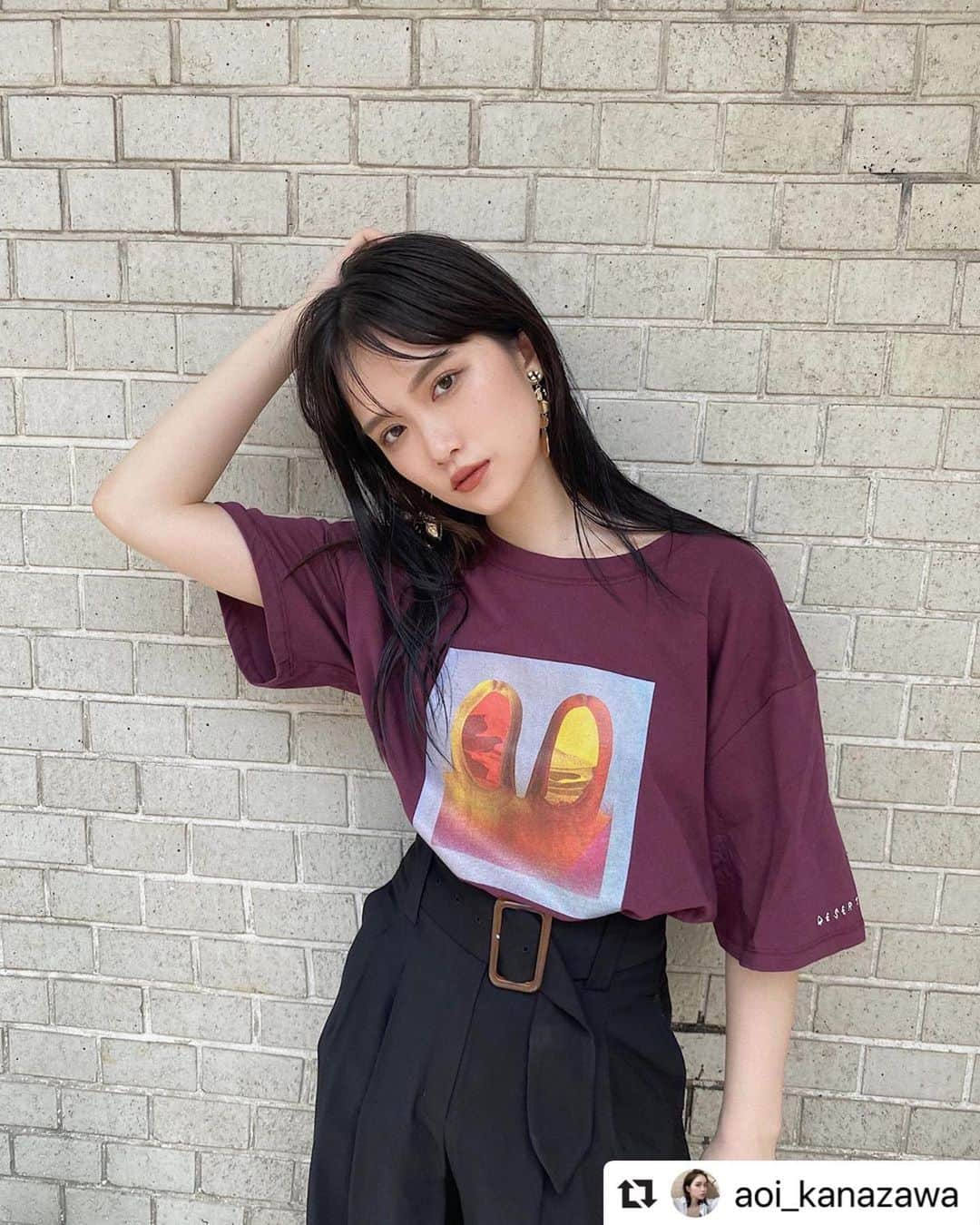 MURUAさんのインスタグラム写真 - (MURUAInstagram)「@aoi_kanazawa  ㅤㅤㅤ 【MURUA×motty🍇】﻿ #ユニセックスTシャツ﻿ ﻿ 夏はTシャツかタンクばっかだから﻿ 買っちゃおうかなｧ。。﻿ ﻿ ﻿ ﻿ オーバーサイズだから小柄な人なら﻿ ワンピ風に着ても可愛いよね🧜‍♂️﻿ ﻿ もちろん男性の方も着用していただけます✌︎✌︎﻿ ﻿ ﻿ ホワイトもあるからお好きなカラーゲットしてくださいﾈ🥺﻿ ﻿ 白ティー着てる写真も﻿ 前に撮ったから探してﾐﾙﾈ☝︎﻿ ﻿ ﻿ TOP(@aoi_kanazawa )👈のURLから﻿ 着用アイテム詳細などチェックして下さい🤍﻿ ﻿ 【MS_07490】入力すると10%OFF﻿ になるからお忘れずに‼︎‼︎‼︎﻿ ﻿ ﻿ #murua #murua_snap #motty  #murua_by_staff #murua_official」6月21日 18時03分 - murua_by_staff