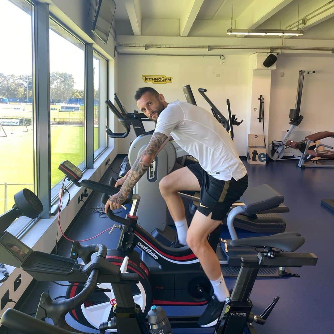 マルセロ・ブロゾビッチのインスタグラム：「🚴」