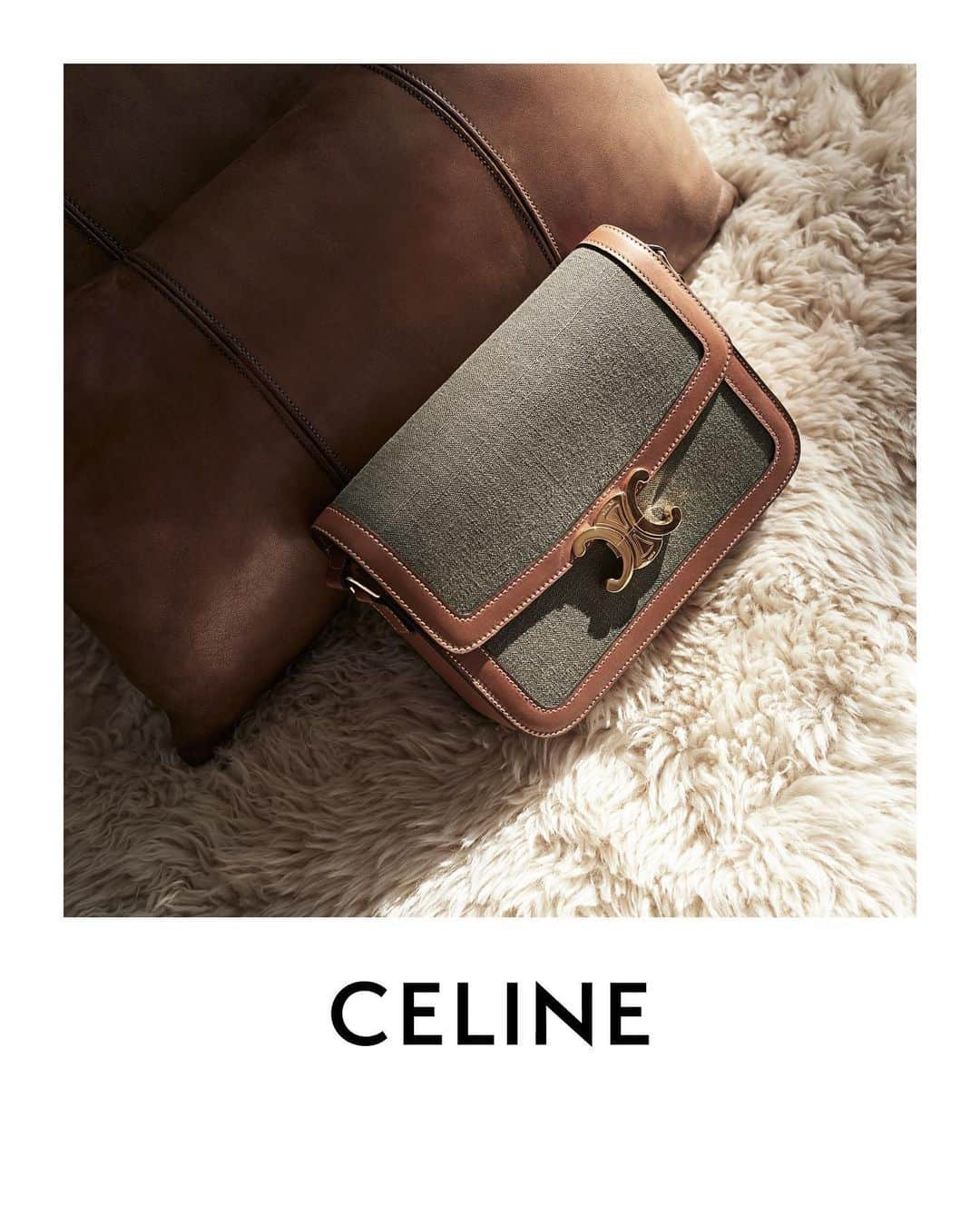 Celineさんのインスタグラム写真 - (CelineInstagram)「CELINE WOMEN SUMMER 20 CELINE TRIOMPHE BAG  COLLECTION AVAILABLE IN STORE AND CELINE.COM  #CELINETRIOMPHE #CELINEBYHEDISLIMANE」6月21日 18時30分 - celine