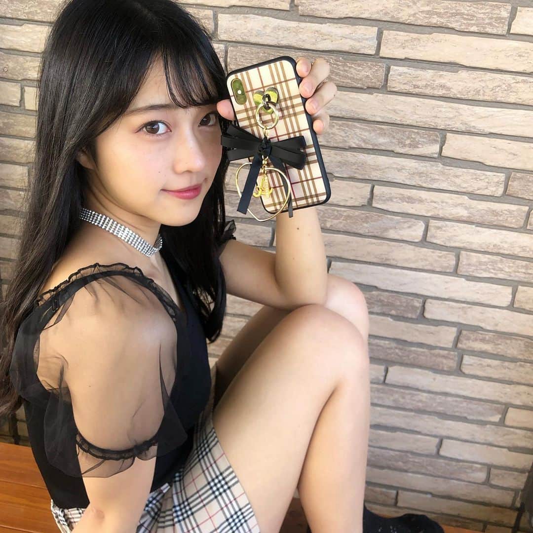 川畑綾理のインスタグラム：「iPhoneケースかわちい( ´ ▽ ` ) . . .  #いいね返し#いいねした人全員フォロー#フォロー返し#韓国好きな人と繋がりたい#美男美女と繋がりたい#写真好きな人と繋がりたい#自撮り#自撮り界隈#セルカ#雰囲気好きな人いいね#インスタ加工#自己満ぐらむ#モデル#撮影モデル#l4l#シブサン#プラチナムプロダクション#팔로우반사#좋아요반사」