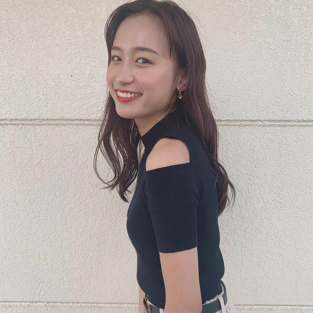 鈴木えりかのインスタグラム：「. 今日は甥っ子の一歳のお祝いだったので 久しぶりにおめかしできました〜〜〜 やっぱりこのご時世だから 気をつけながらのお祝いだったけど 一升餅も無事にできてよかった！👶🏻 . 見れば見るほどおでこ広いわ🥵笑 . . . . #nwith #code #todayscode」