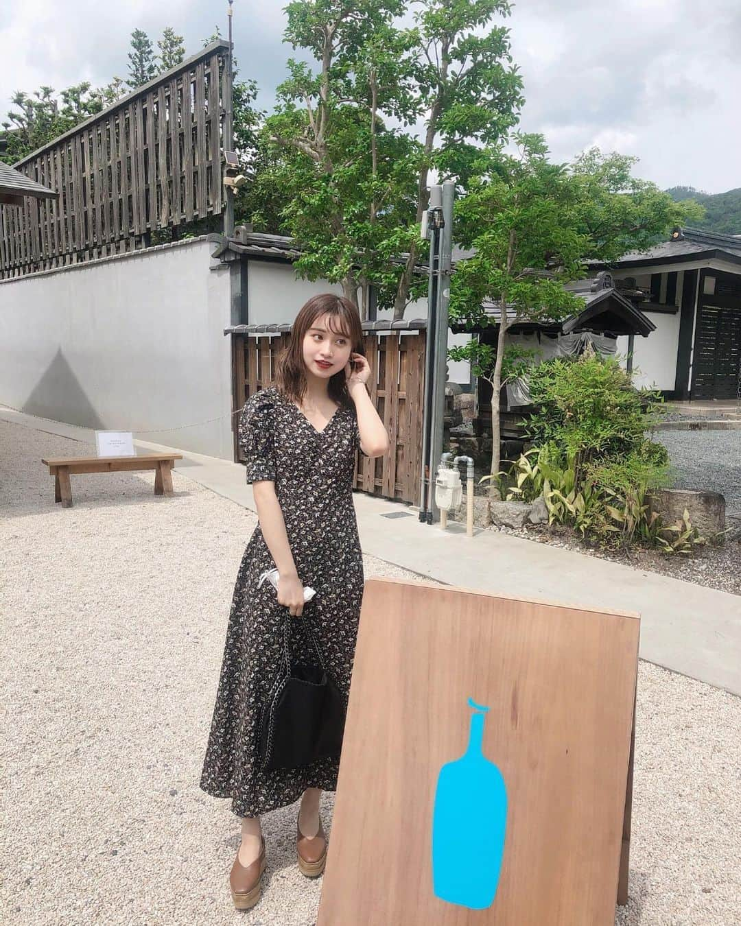 内海里来さんのインスタグラム写真 - (内海里来Instagram)「いや、立ち方…😅﻿ ﻿ ﻿ 【today's corde】﻿ ﻿ one-piece ﻿ @snidel_official  shoes﻿  @snidel_official  bags﻿ ⁇ accessory @lepsim_official  #リクすたいる ﻿#今日のコーデ #コーデ記録 #スナイデル #ワンピースコーデ #京都カフェ #ブルーボトルコーヒー京都 #ブルーボトル #かふぇすたぐらむ #休日コーデ #レプシム #instafashion #instalikes #corde #ootd #l4likes #lfl #me #selfie #kyotocafe #cafestagram #bluebottlecoffee #tbt #fff ﻿」6月21日 20時08分 - ric12_ls