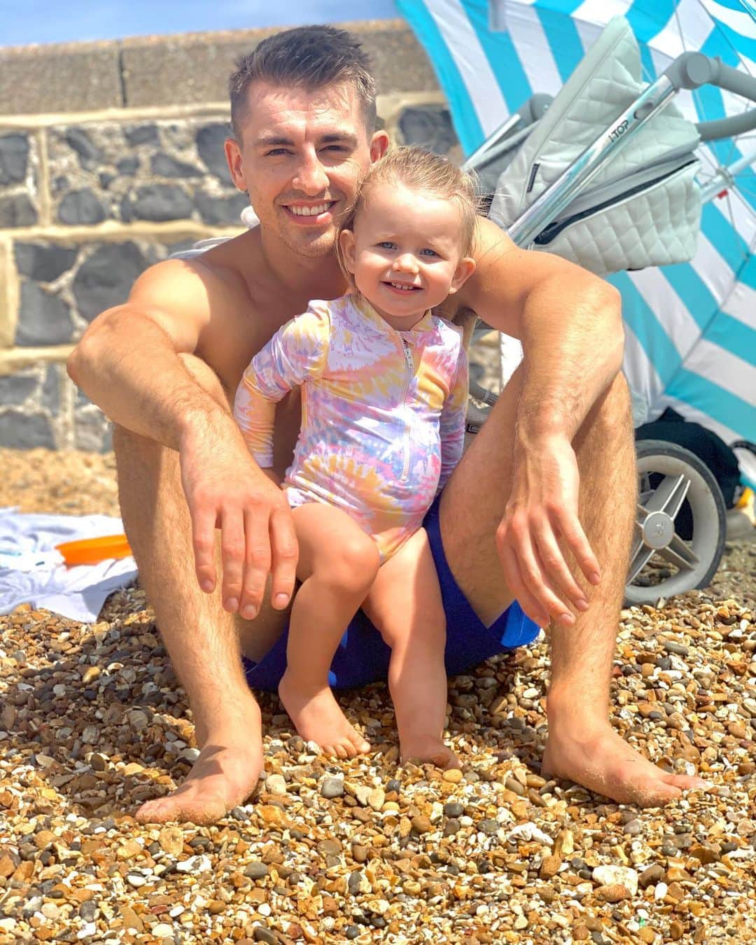 マックス・ウィットロックのインスタグラム：「Absolutely love this photo so much #happyfathersday」