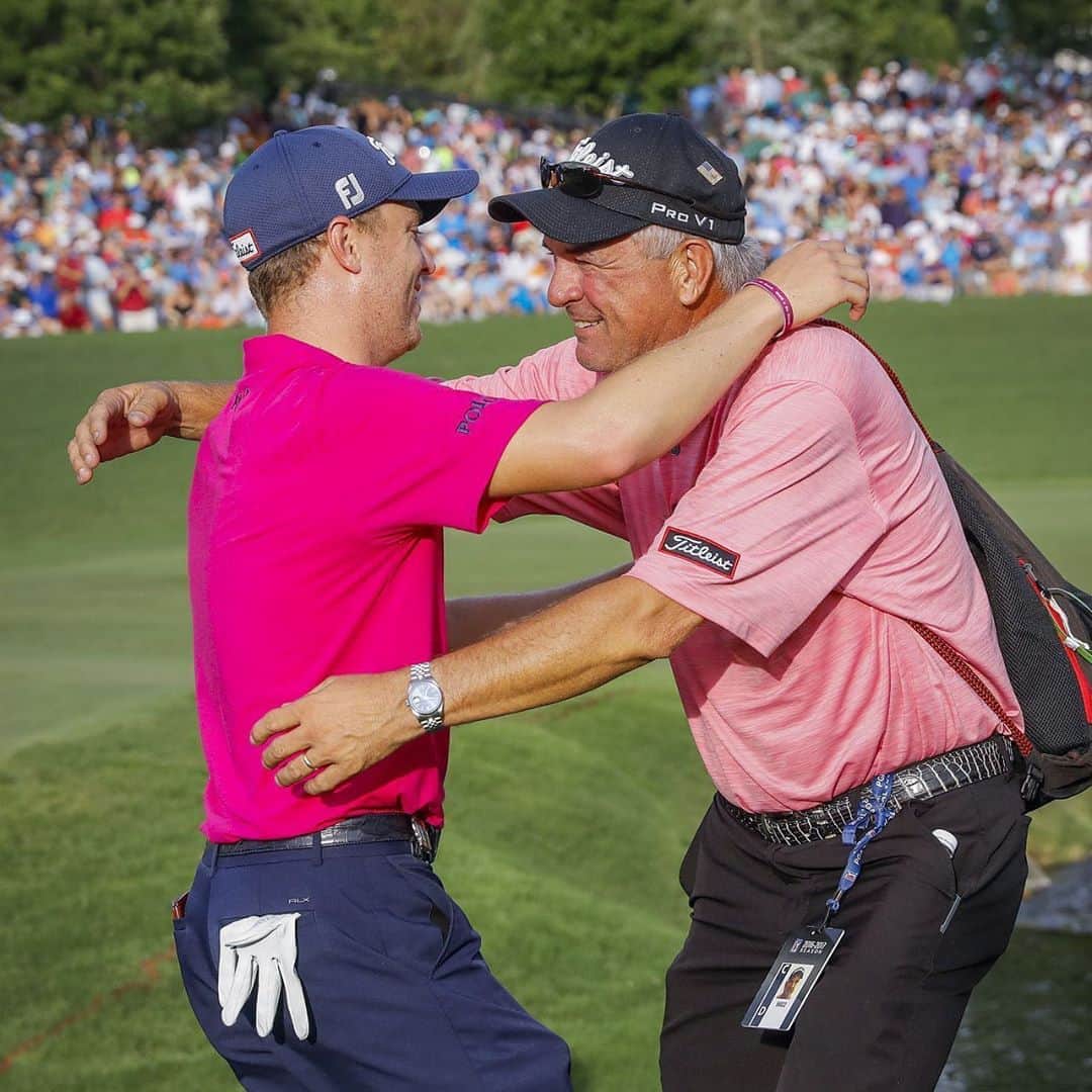 ジャスティン・トーマスのインスタグラム：「Happy Father’s Day pops. Can’t imagine having somebody leading by example better than you. Thanks for everything ❤️」