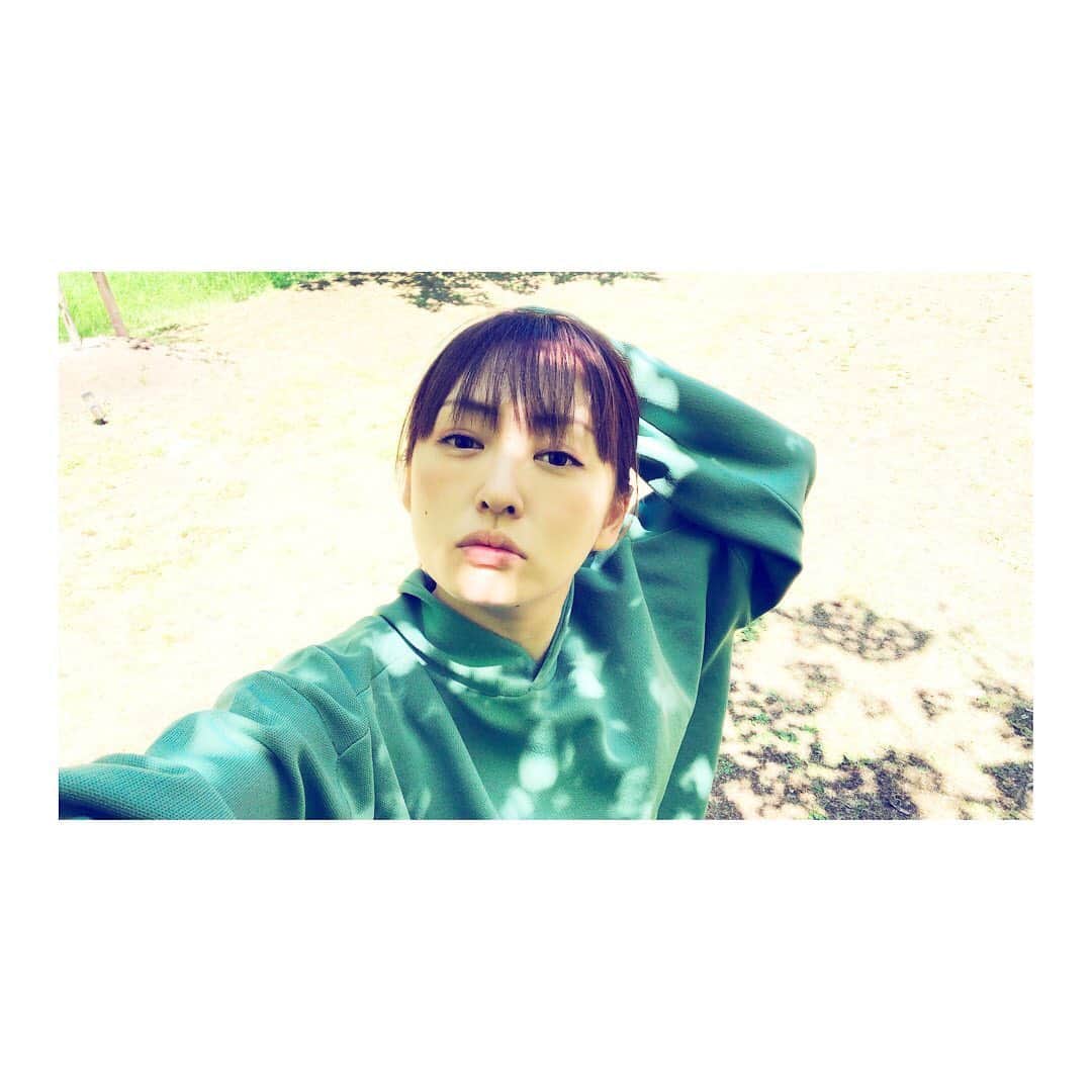 のインスタグラム：「☀️ 晴れの神様に 愛されている  と思いこむくらいには 大事なとき晴れますよ  #脇田唯」