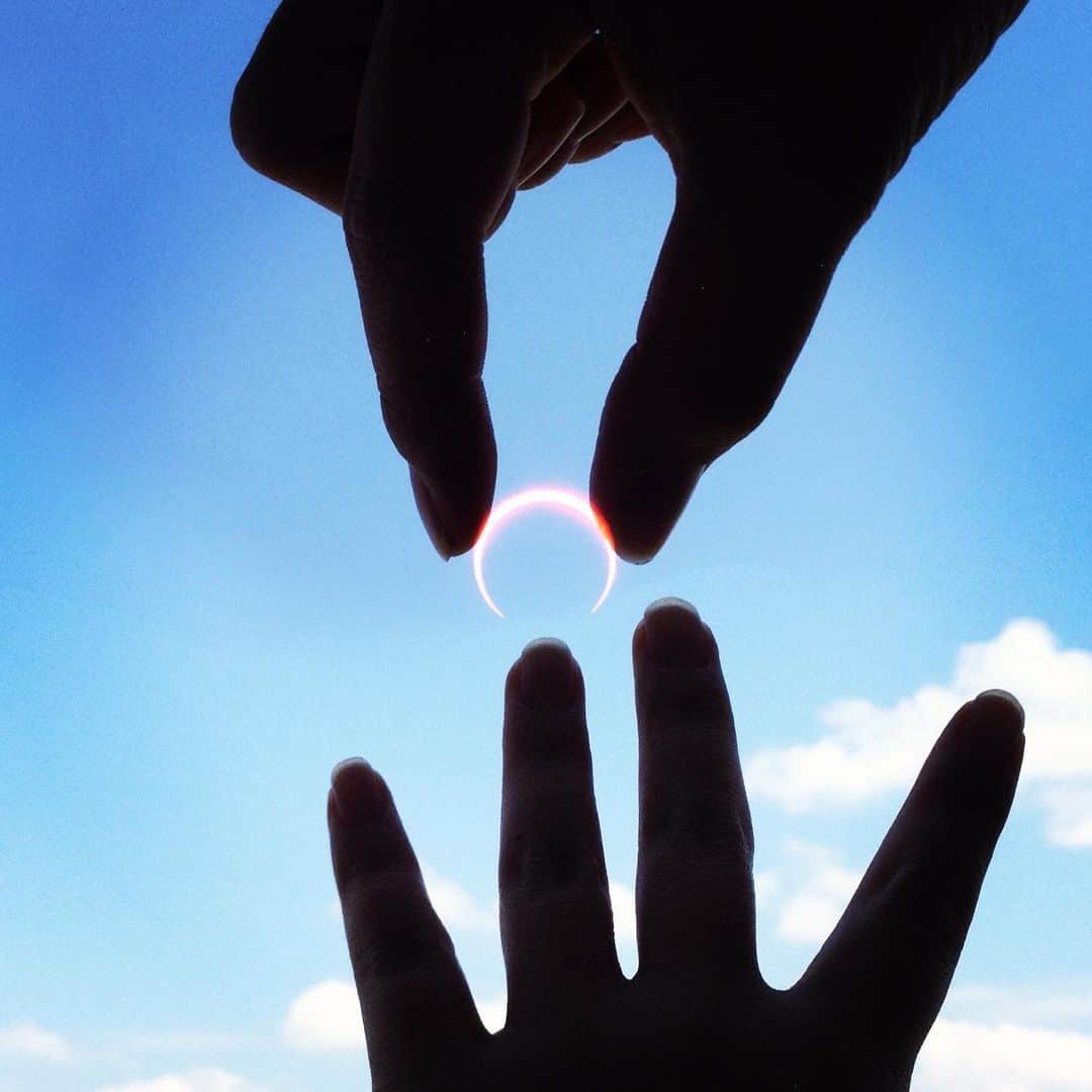 wacameraさんのインスタグラム写真 - (wacameraInstagram)「Today is the longest day of the year. And partial solar eclipse in Japan. 2nd photo, I made it 8 years ago. 次に見える日食はもうおばあちゃんやなぁと思うと、それまで元気でカメラを担いでいたい☺️」6月21日 21時36分 - wacamera