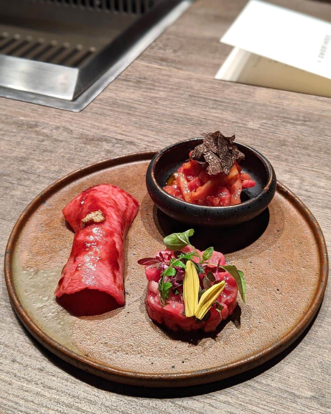安岡あゆみさんのインスタグラム写真 - (安岡あゆみInstagram)「. OPENぶりに伺ったUshigoro S🍖 生雲丹と赤身の手巻きが大好き…💕 完全個室なので会食にもおすすめです🍴 . . #ushigoros #yakiniku #ayumi_y_gourmet #うしごろs #焼肉 #西麻布 #西麻布グルメ #西麻布焼肉」6月21日 22時19分 - ayumi_yasuoka