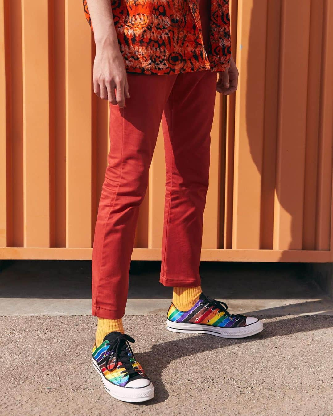 converseさんのインスタグラム写真 - (converseInstagram)「Sagi, a 24-year-old model, marketing student, and creative from Tel Aviv, Israel isn’t focusing on what’s not happening this Pride. Instead, he’s seeing the world in bright orange—the color he chose from the More Color, More Pride flag to represent his endless optimism for progress to come.⁠⠀ ⁠⠀ “I believe that the power of our community is our togetherness. Allyship is important to me because it solidifies that we're capable individually, obviously, but we’re even more capable together.” ⁠⠀ ⁠⠀ Check out our stories to hear more on Sagi’s infectiously optimistic, community-driven approach to this year’s Pride. #ConversePride」6月21日 22時54分 - converse