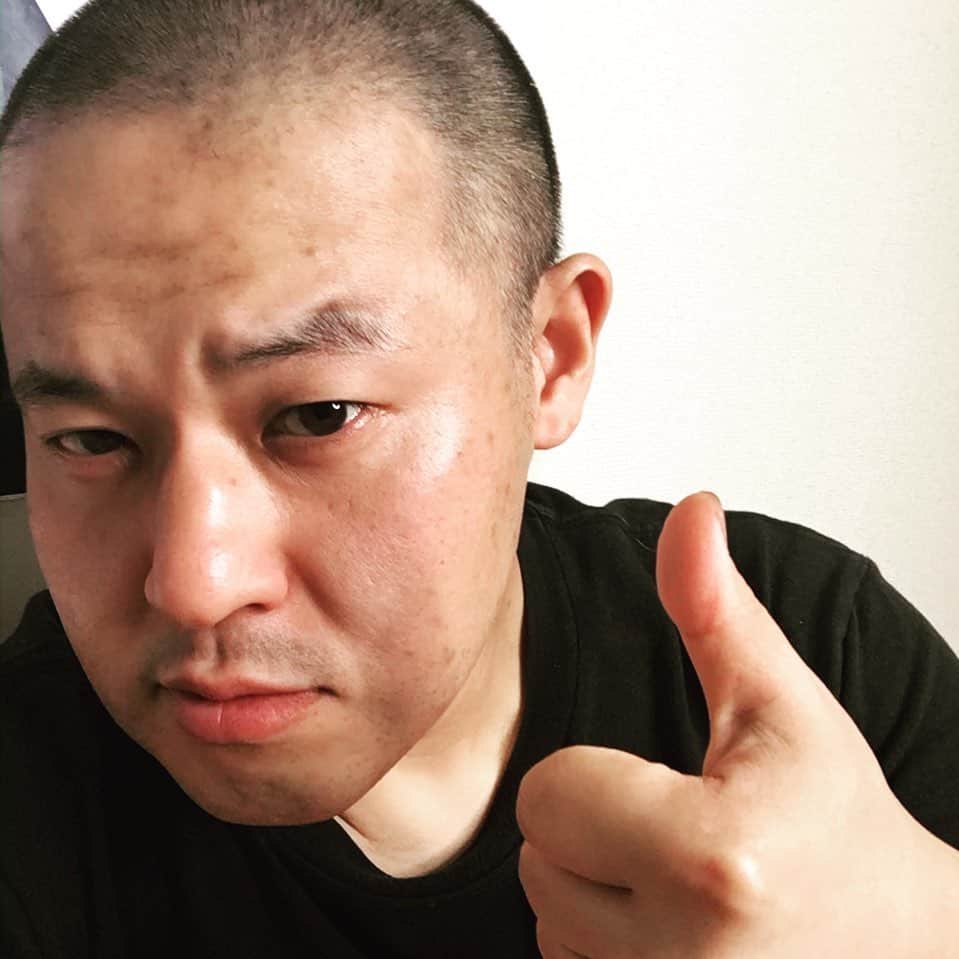 月亭太遊さんのインスタグラム写真 - (月亭太遊Instagram)「#ノブリモ　での北条氏政役がおわり、次の役作りのためにそっこー坊主にしました！  #演劇 #お芝居 #映画 #信長のリモート #月亭太遊  #落語家 #落語 #ネオラクゴ」6月21日 23時10分 - taiyuexpo2025