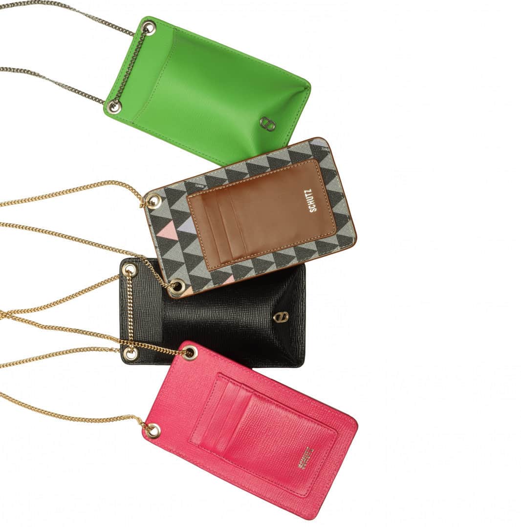 Schutzのインスタグラム：「COOLEST GADGETS IN TOWN ❤️ #liveinschutz #schutzgadgets」