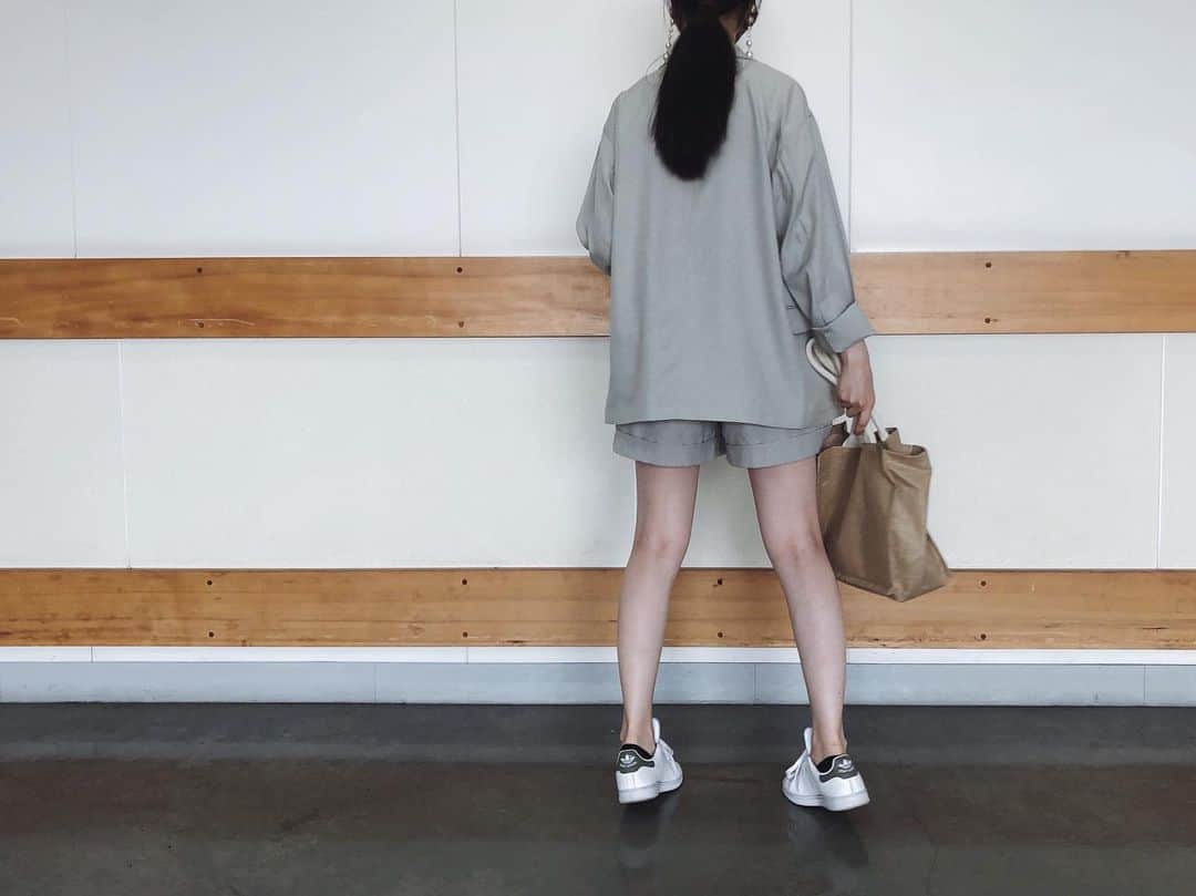 福井千佳さんのインスタグラム写真 - (福井千佳Instagram)「. . くるりん〜 . #coordinate#gu_pr#gumania#セットアップ#ジャケット#スニーカーコーデ#adidas#costco#コストコ#オーバーサイズジャケット#ウエストベルトハーフパンツ . . 今週も、楽しみましょ。 . #model#fashionmodel#모델#和装モデル#フリーランス#freelance#福井千佳#chika_fukui#インフルエンサー#beauty #style#おしゃれさんと繋がりたい#handmadeaccessory#좋아요#좋아요반사#좋아요환영#팔로우미#팔로미#뷰티스타그램」6月22日 9時03分 - chika291