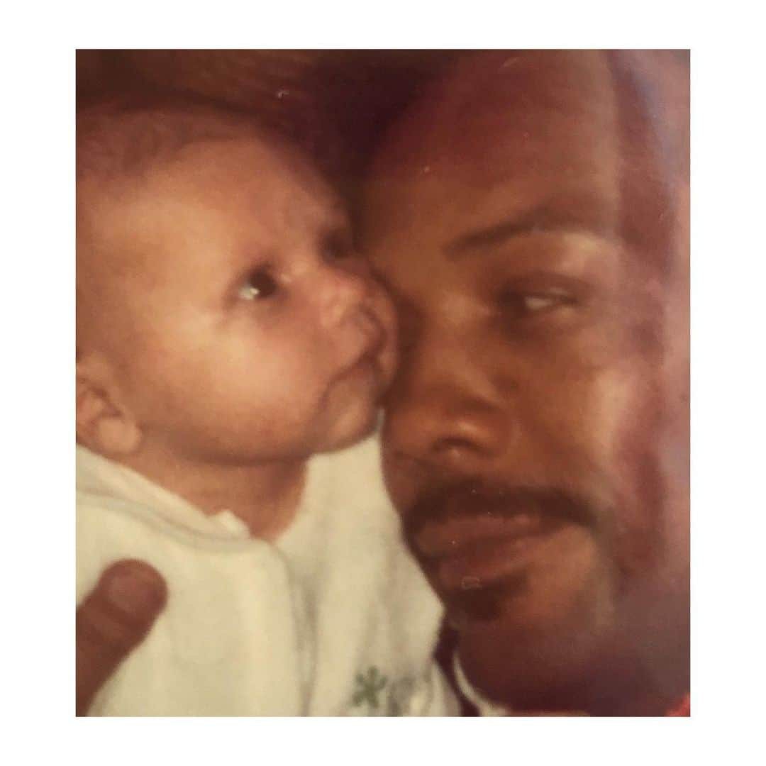 ラシダ・ジョーンズさんのインスタグラム写真 - (ラシダ・ジョーンズInstagram)「Happy Father's Day to the best.  Love u so much @quincydjones ❤️❤️❤️」6月22日 9時06分 - rashidajones