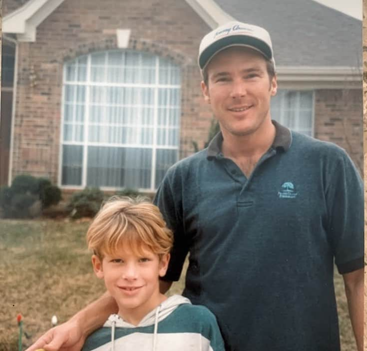 アダム・センさんのインスタグラム写真 - (アダム・センInstagram)「My Pops, always on an adventure, thank you for driving me around the county for tournaments. Thank you for stopping at 80% of the historical land markers! Lol You have no idea how much I appreciate it now. All the work regiments, you are my coach, mentor, and sometimes bodyguard. Can’t wait to grow old together on the linx. Love you.  #happyfathersday #dad」6月22日 9時33分 - adamsenn