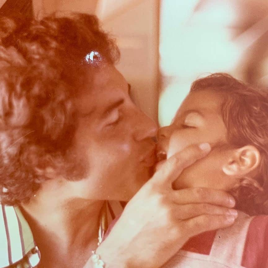 ハイメ・カミールさんのインスタグラム写真 - (ハイメ・カミールInstagram)「‪#FelizDiaDelPadre #HappyFathersDay ❤️🥰😘 Te amo tanto Pá!‬」6月22日 9時46分 - jaimecamil