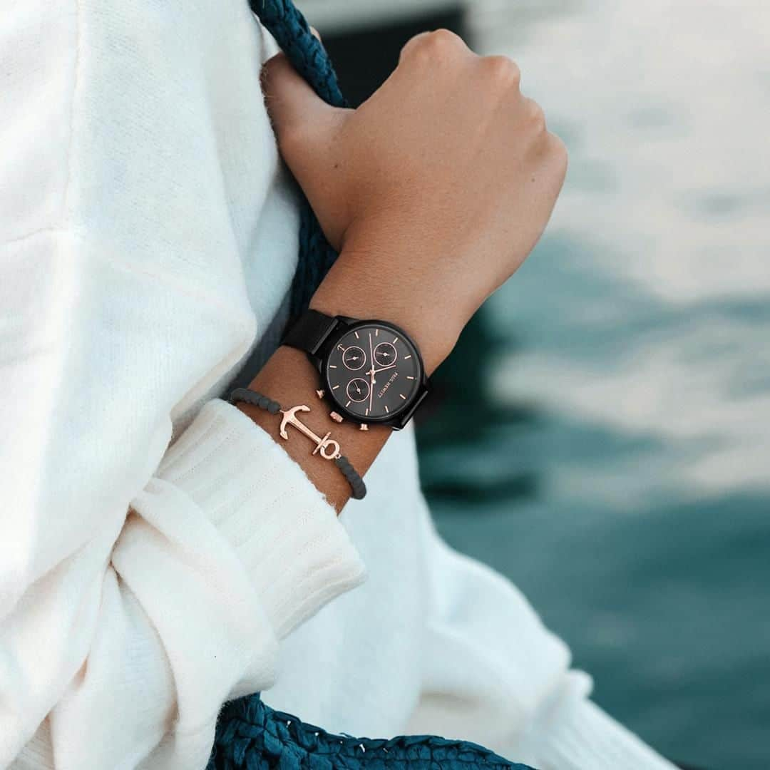 PAUL HEWITTさんのインスタグラム写真 - (PAUL HEWITTInstagram)「Closing the weekend at the most relaxing place. 🌊⚓️ #getAnchored #paulhewitt #everpulse #anchorspirit __ #ocean #sea #watch #bracelet #accessories #accessory #blackwatch #womensinspo #maritime #anchor #oceanlover」6月22日 1時03分 - paul_hewitt