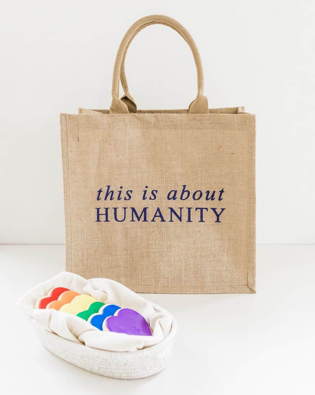 The Little Marketさんのインスタグラム写真 - (The Little MarketInstagram)「In honor of Pride Month, The Little Market and This is About Humanity have teamed up with @HomeboyIndustries on a special edition bundle of baked goods, featuring a @ThisisAboutHumanity reusable tote bag and Pride treats that are freshly baked for delivery in Los Angeles. ⁣ ⠀⠀⠀⠀⠀⠀⠀⠀⠀⁣ The LGBTQ+ community is disproportionately affected by family separations at the U.S.-Mexico border. Due to discrimination, when a family with an LGBTQ+ family member arrives at a shelter, the entire family is turned away from refuge. As a result, the entire family looks to LGBTQ+ shelters for a safe space, inclusive of all backgrounds. ⁣ ⠀⠀⠀⠀⠀⠀⠀⠀⠀⁣ With every purchase of this bundle, we will donate $20 to This is About Humanity to support shelters that welcome the LGBTQ+ community and their families. Link in bio to support.」6月22日 1時07分 - thelittlemarket