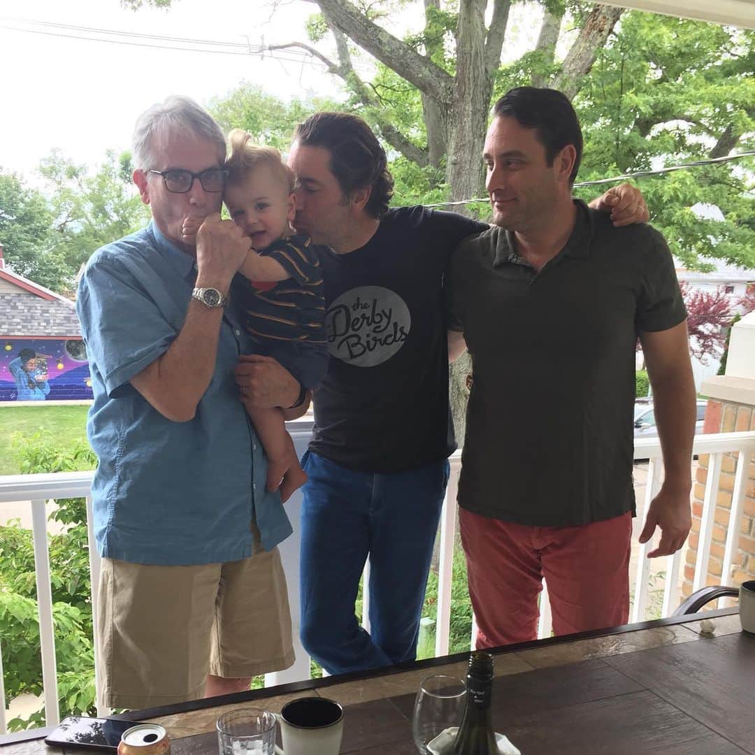 コリン・ドネルのインスタグラム：「Happy Father’s Day to my Pops & my brothers Ryan & Jason. Thanks for always being there Dad and to all you guys for showing me how it’s done. I’m excited to join the party. • #happyfathersday to all you Dads out there.」