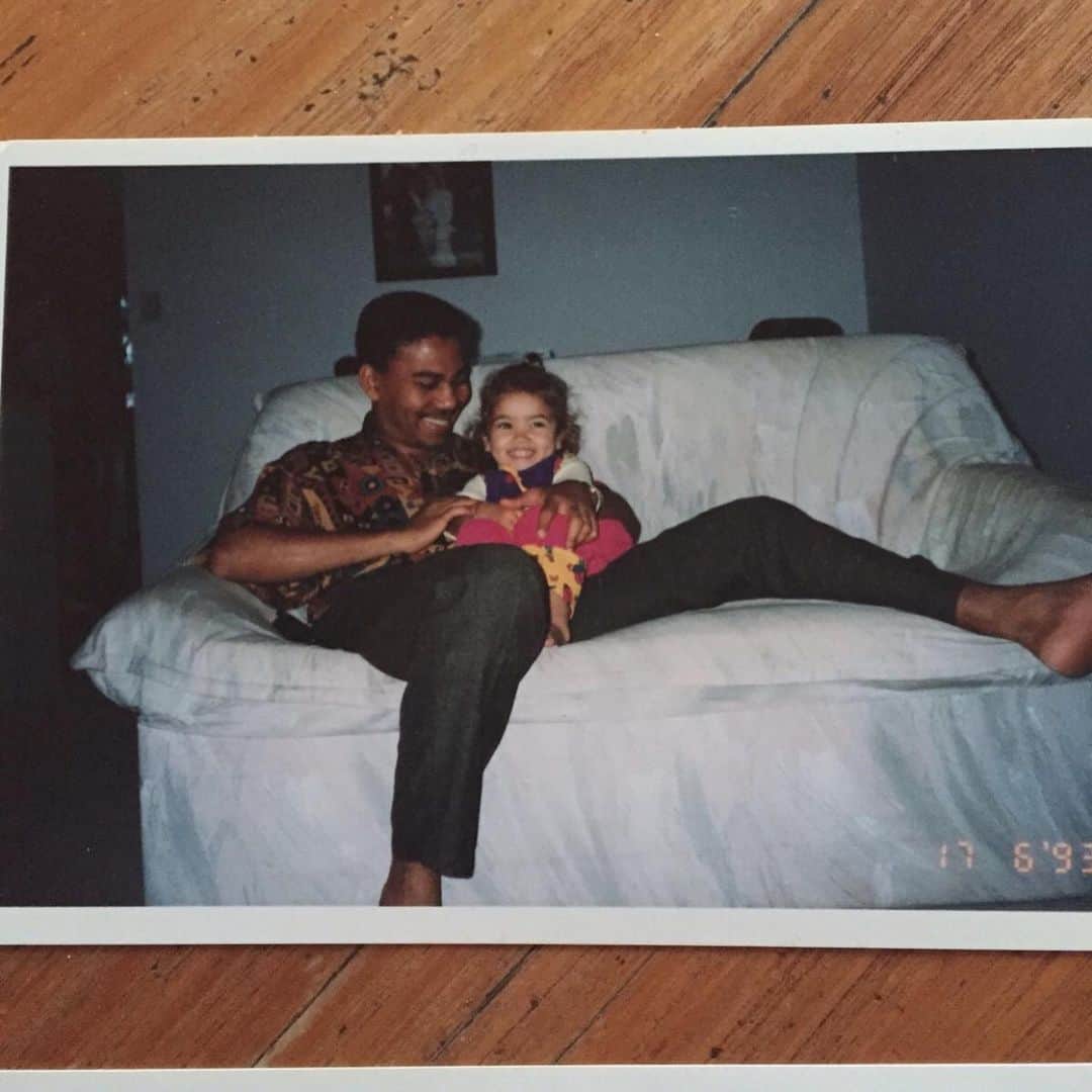 シャニーナ・シャイクのインスタグラム：「Even though it’s not Father’s Day in Australia .... I’ll would like to take this opportunity to celebrate my dad. Love you daddy. I love our special bond and long chats on the phone ... Happy Father’s Day」