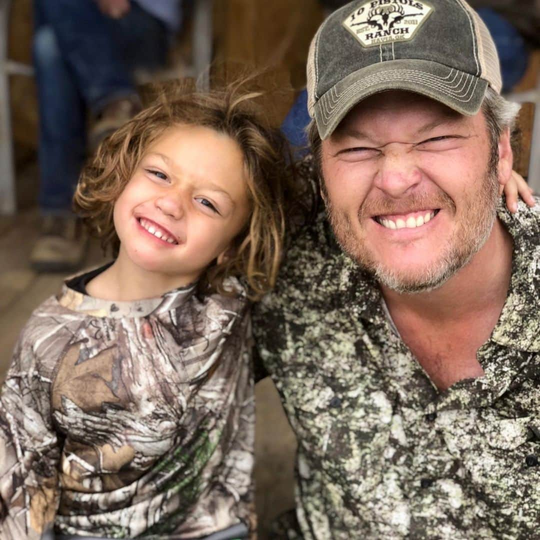 グウェン・ステファニーさんのインスタグラム写真 - (グウェン・ステファニーInstagram)「happy father’s day @blakeshelton thank u for helping me raise these boys!! #weloveyou! G❤️K❤️Z❤️A gx」6月22日 1時41分 - gwenstefani