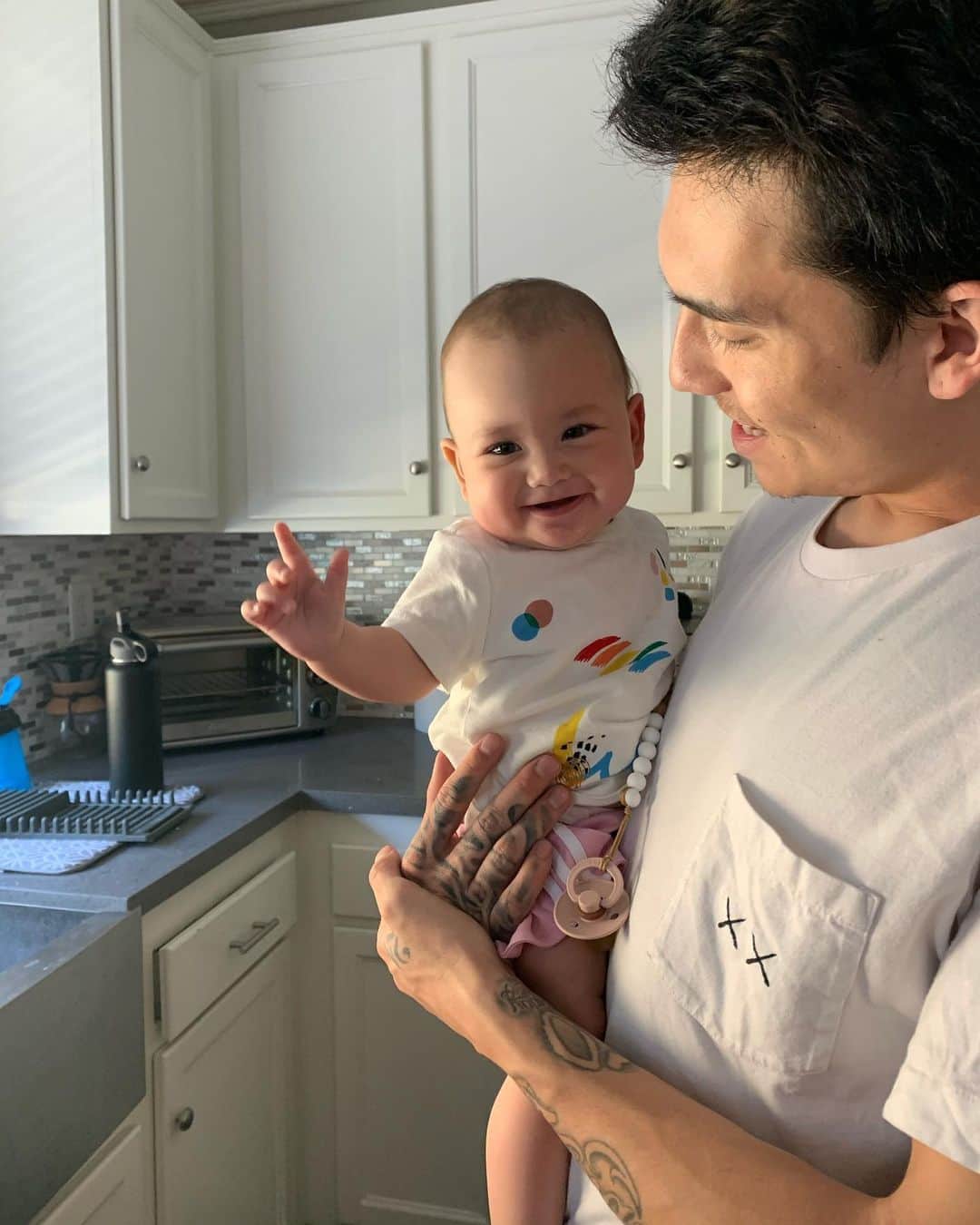 Tianna Gregoryさんのインスタグラム写真 - (Tianna GregoryInstagram)「Happy first  Father’s Day to the best daddy! You’re so kind, caring and loving! I love watching you with our daughter. She’s so lucky to have you and to look up to you💕💕 We love you」6月22日 2時01分 - tiannag