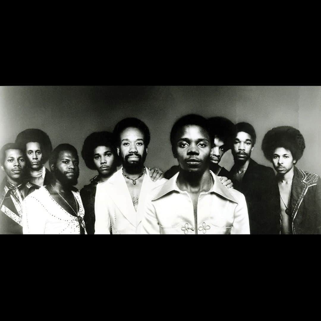 アース・ウィンド・アンド・ファイアーのインスタグラム：「✊🏿A very special Happy Father's Day to all the men out there, from the Earth, Wind & Fire fathers.」