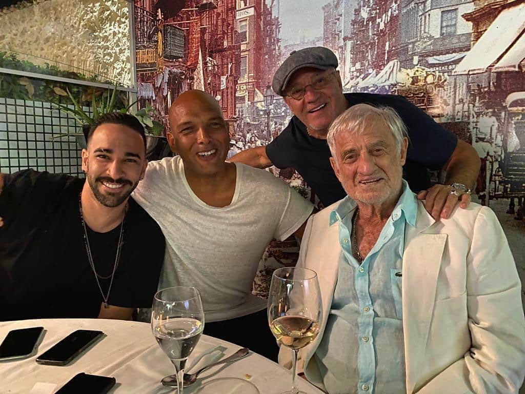 アディル・ラミのインスタグラム：「Cette bande de papa vous souhaites une « bonne fête des pères » 👴❤️ —- Merci 🙏 MR @jeanpaulbelmondo_  pour cette magnifique soirée chez @mamo.michelangelo 🥇🏆 #cotedazur et sans oublier la famille marseillaise @jeff_domenech & @lovelydevvvv2.0 ( un peu de belge aussi 😝) #onlesauralesmechants 😅👋😘😘」