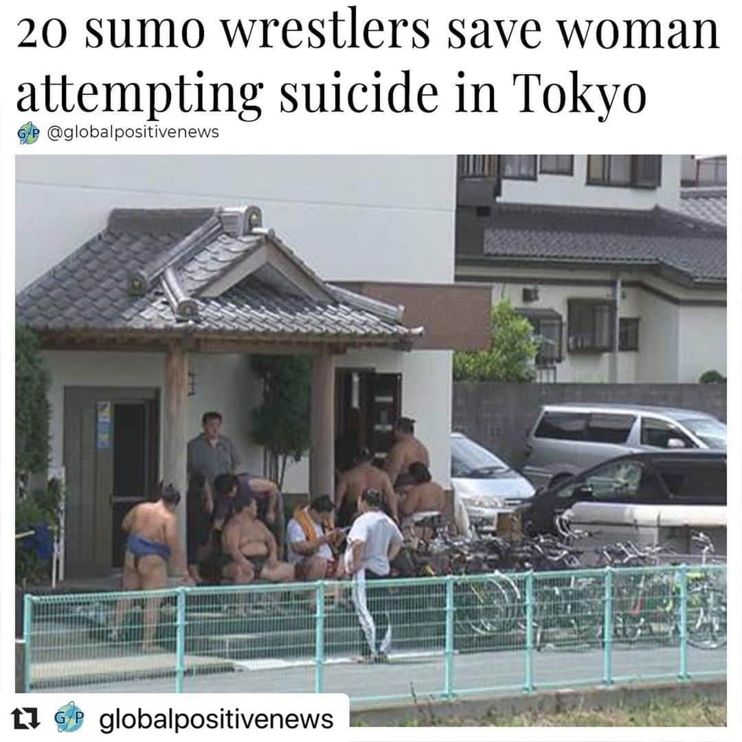 ルーカス・ティルのインスタグラム：「#Repost @globalpositivenews with @make_repost ・・・ Earlier this month, around 5:30 a.m., an elderly man saw a woman jump from a pedestrian bridge over the Kenagakawa River in Tokyo. The woman, apparently in her 30s, climbed over the railing and threw herself in an attempt to commit suicide.⁠ +⁠ “Don’t die!” the man yelled while calling the paramedics. It turns out, however, the closest building to that bridge is the Sakaigawa Stable - a training facility for professional sumo wrestlers. As soon as they heard the screams, about twenty very large men rushed into the river to save the drowning woman.⁠ +⁠ They brought her to the river bank but were soon faced with another problem. When the paramedics arrived and put the woman on a stretcher, the stretcher needed to be lifted to a height of about 2 meters to carry it to the road. ⁠ +⁠ It was an easy task for the sumo wrestlers who helped lift the stretcher up and into the waiting ambulance. The woman didn’t have any serious injuries, doctors later commented.⁠ --⁠ h/t: Sora News 24⁠ Photo: livedoornews / Twitter⁠ •••⁠ @globalpositivenews⁠ @globalpositivenews⁠ @globalpositivenews⁠ .⁠ .⁠ .⁠ #caring #heartwarming #positivepsychology #globalpositivenews #news #somegoodnews #tanksgoodnews #Positivenews #positivenergy #positivity #onemillionactsofgood⁠ #kindness #kindnessmatters #randomactsofkindness #actsofkindness⁠ #suicideawareness #suicideprevention #suicidepreventionawareness #lifesaving #savior #sumo #sumowrestler #makingadifference #helpingpeople #helpingothers #amazingpeople」