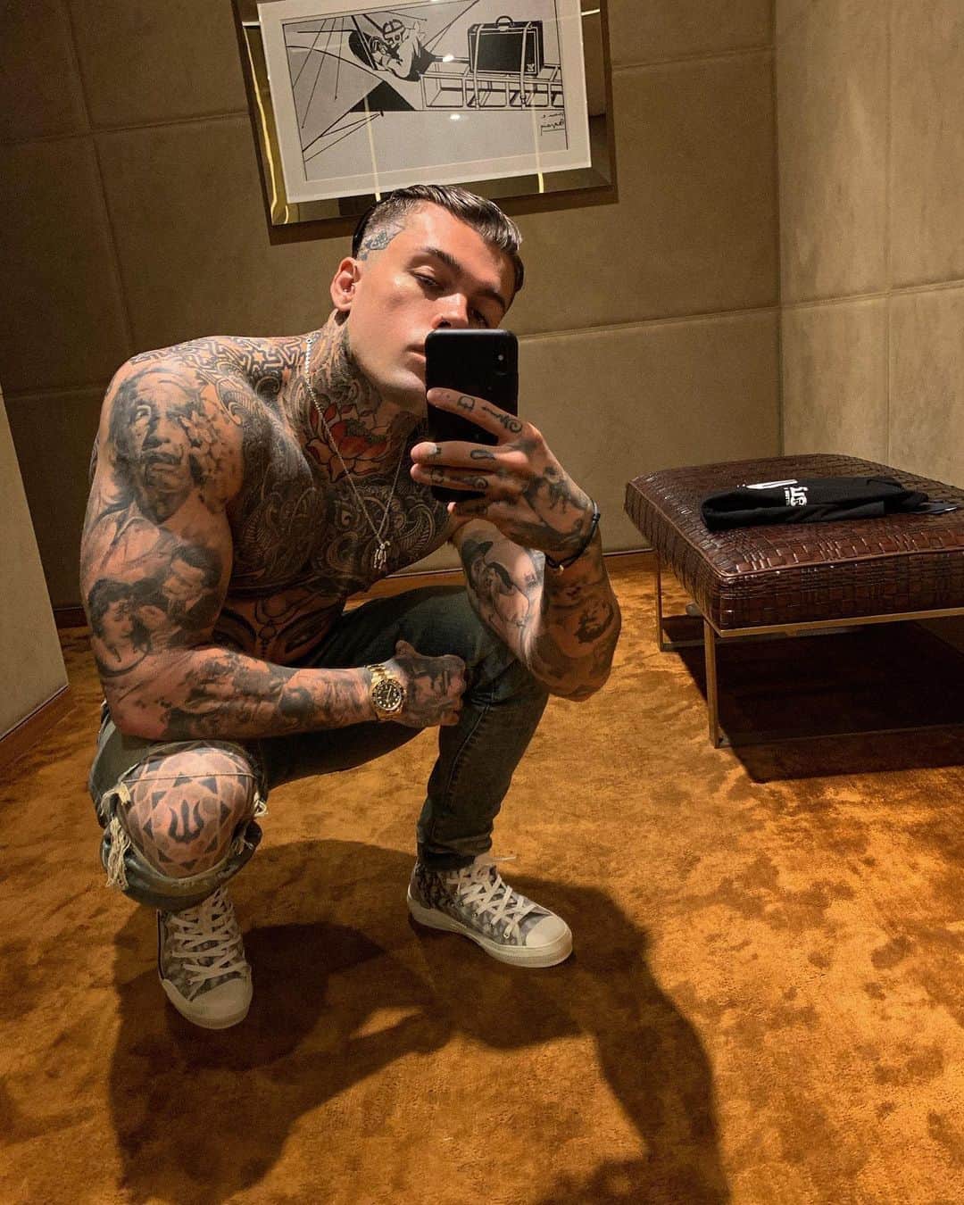 ステファン・ジェームスのインスタグラム：「When all is said and done, more is always said than done | @elijah」