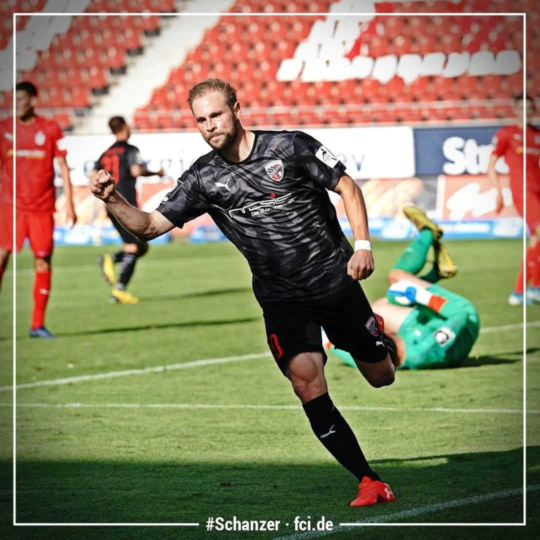 FCインゴルシュタット04さんのインスタグラム写真 - (FCインゴルシュタット04Instagram)「⚽️⚽️ Assists ⚽️ Tor @maximilian_beister 🔙✊ ____ Unter dem Strich eine ganz starke Teamleistung unserer #Schanzer - hinten gemeinsam alles wegverteidigt, vorne eiskalt zugeschlagen. Immer vorwärts, FCI! ⚫️🔴 Aber: Nächste schwere Aufgabe schon am Mittwoch ☝️ . . #Auswärtsfahrt #Zwickau #FSVZwickau #FCI #FCIngolstadt #FCIngolstadt04 #3Liga #zeigtsuns #fu3ball #soccer #football #fussball #Schanzerdassindwir #Schanzerfürimmer #Auswärtsspiel #DafürspielenWIR #Auswärts #immerweiter #Team #Squad #Zamhoidn #FSVFCI #gemeinsam #GGZArena #Kaya #Beister #Kutschke #Goal #Auswärtssieg」6月22日 4時05分 - dieschanzer