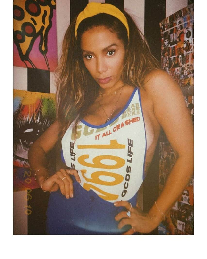 euanittaさんのインスタグラム写真 - (euanittaInstagram)「🌟」6月22日 4時01分 - anitta