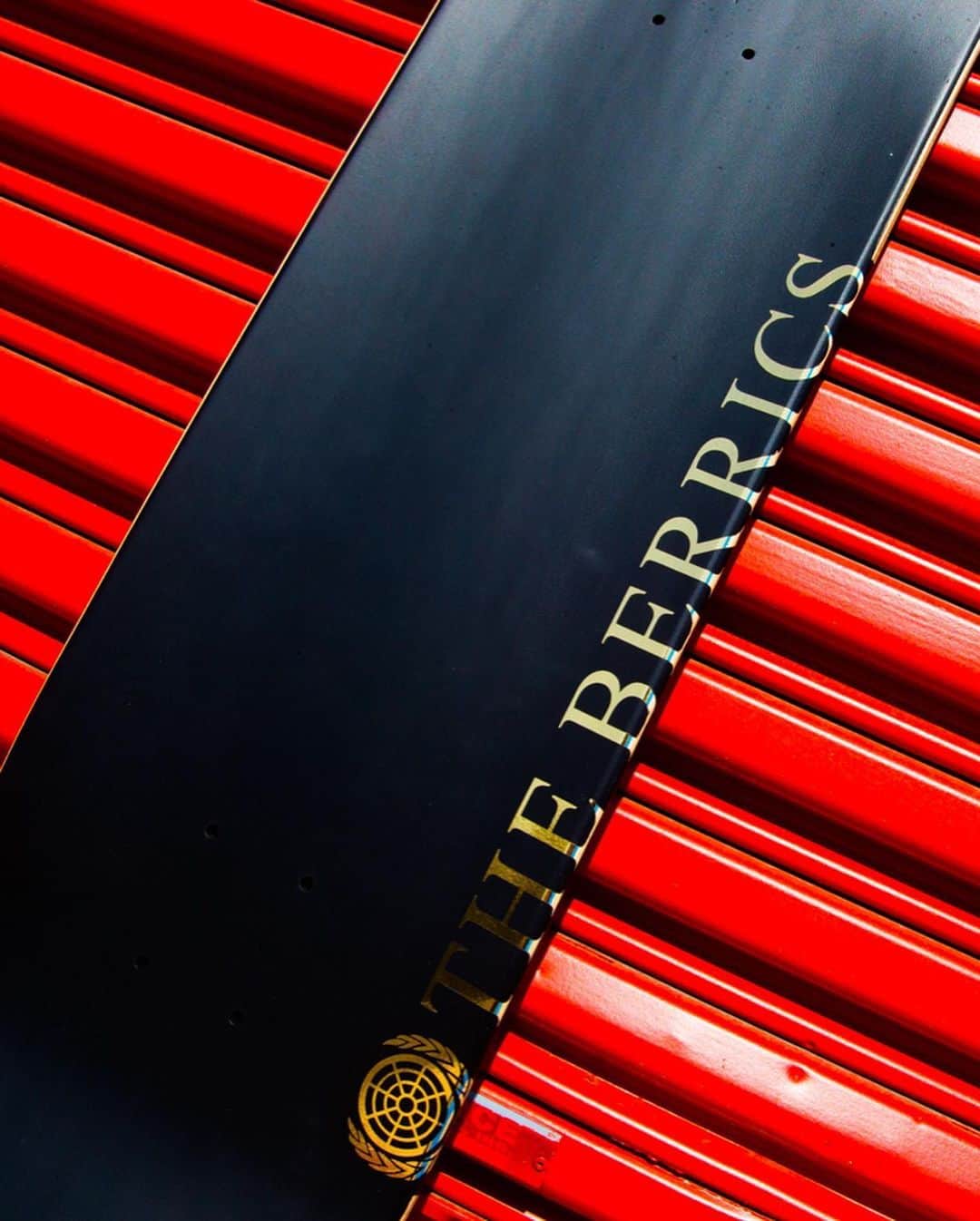 The Berricsさんのインスタグラム写真 - (The BerricsInstagram)「The Berrics autographed 6.21.20 Go Skateboarding Day platinum hologram boards are live in the @berricscanteen!!! LINK IN BIO 🔗 Grab this beautiful matte black board with a platinum hologram Berrics logo with the Go Skateboarding Day date (6.21.20) just below the front truck, complete with Eric Koston and Steve Berra's signatures and its own beautiful collector's edition sleeve. 20 of the boards are GOLDEN that will act as a golden ticket for 20 lucky randomly selected customers. If you receive a golden board you win a trip out to skate the Berrics for a weekend!! This board will be available for 24 hours or until they sell out! Good luck and Happy Go Skateboarding Day!」6月22日 4時01分 - berrics