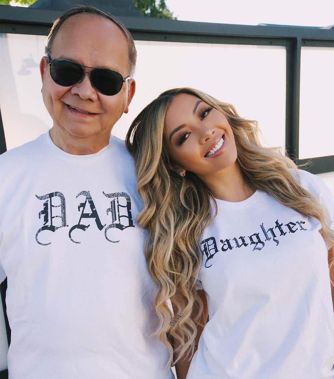 リアン Vのインスタグラム：「A love like this is unconditional. My best friend, my dance partner, my biggest supporter. I love you! Happy Father’s Day @therealpapav 😎 Watch my stories to see some of my fave videos with PapaV!  and Happy Fathers Day to all the Dads, Stepdads, and father figures out there ❤️」