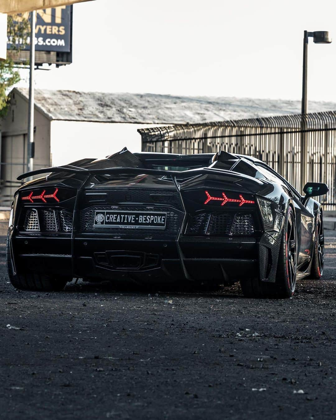 CARLiFESTYLEさんのインスタグラム写真 - (CARLiFESTYLEInstagram)「The Mansory Carbonado. For sale with @creativebespoke! #carlifestyle | Check our the carbon fiber work! @creativebespoke」6月22日 4時50分 - carlifestyle