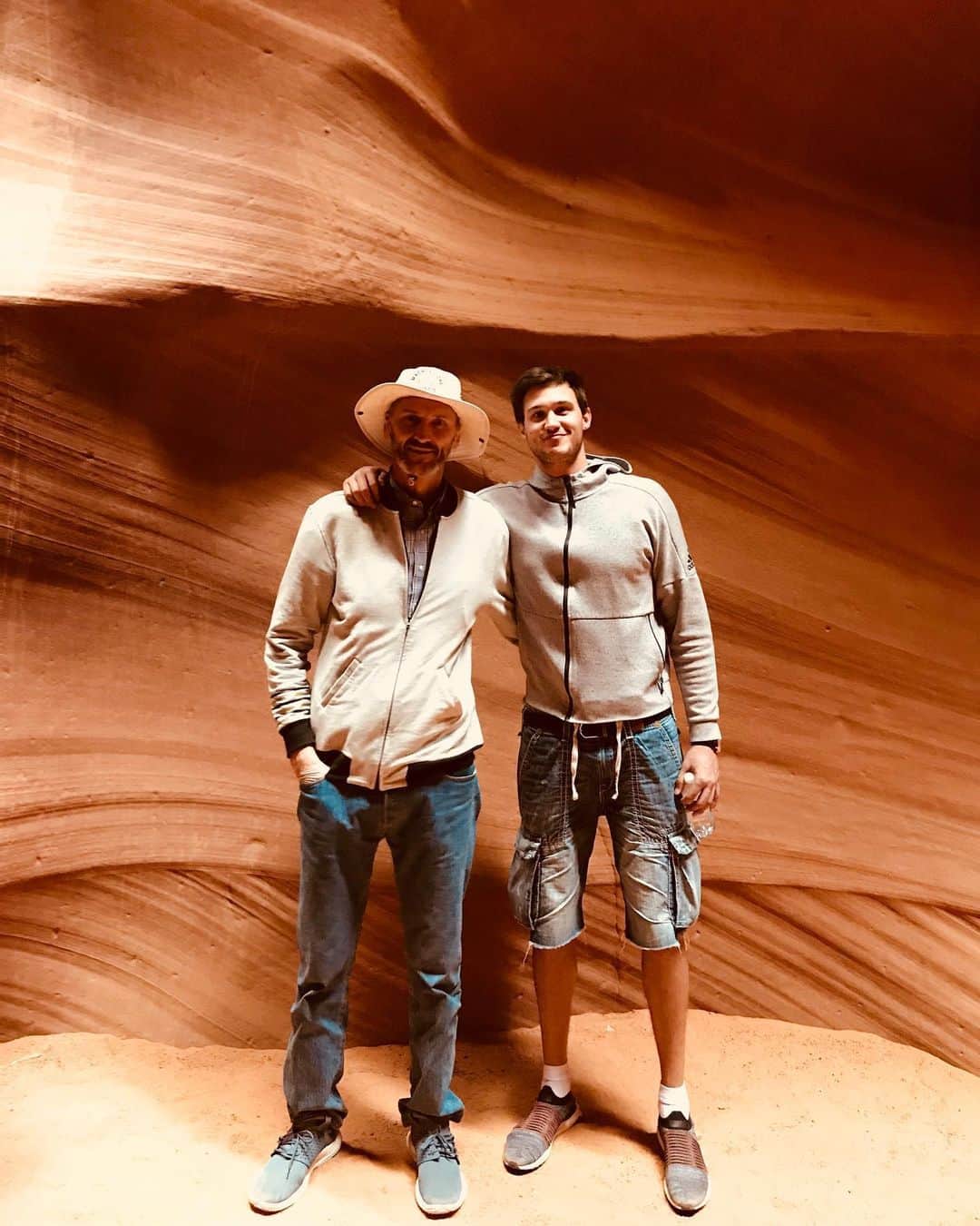 ダニーロ・ガリナリのインスタグラム：「Travelling around the world 🌎 USA in this case... love you and respect you Dad ❤️ #happyfathersday」
