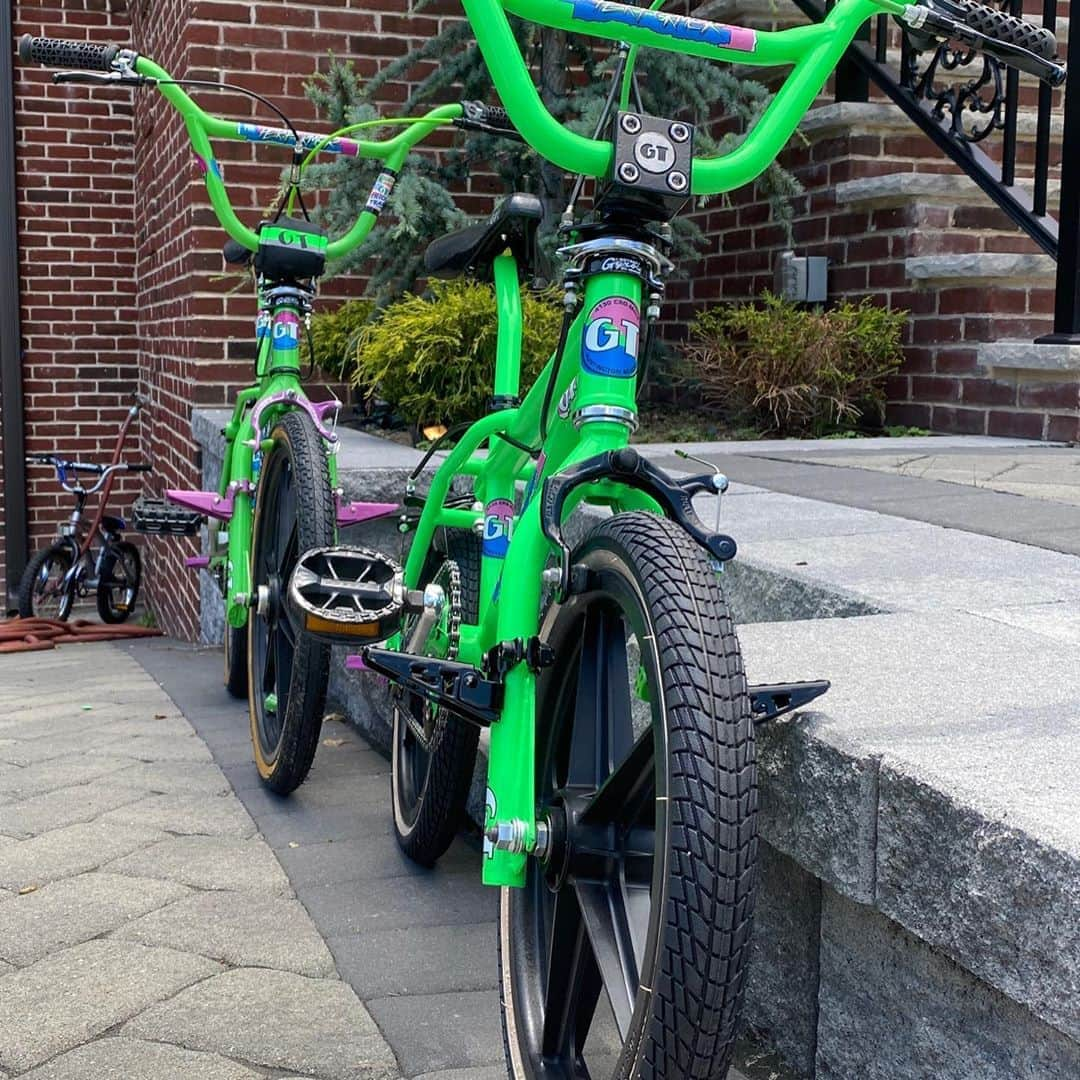 ジャスト・ブレイズさんのインスタグラム写真 - (ジャスト・ブレイズInstagram)「Green Goblin and Goblin Jr. @gtbicycles  1987 Pro Freestyle Tour and 1987 Jr. Performer.  We’re the new Norman and Harry Osborne out here!  I remember the day @auntginny and mom bought me my  @huffybicycles Thunder Road 54. Brought it to aunt Eleanor’s house and Rode it up and down 24th street and 10th ave. It had training wheels and they were all scared to take them off. Finally my dad was like “nawl” and taught me how to balance one Saturday afternoon. We had a walkie talkie safety system to alert me to incoming cars. It worked for about 10 mins until  I went out of range and got hit by a green Chevy Nova. I walked away mostly unscathed and Moms gave him the business but it put me on a path and I was jumping off ramps, trails and eventually half pipes soon afterward. Today on Father’s Day we continue the cycle.  Happy and blessed Father’s Day to you all. Keep being the super heros (or villains) our babies need, and know when to take them training wheels off. Just watch out for any green Chevys.  As always, Salute to @oldmanflyer.cyclenatti and @codenameflaco helping pull the last minute details and fixes together.」6月22日 5時15分 - justblaze