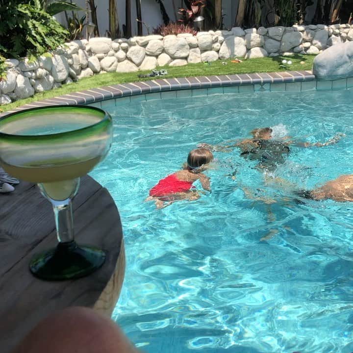 トニー・アゼベドのインスタグラム：「Happy Fathers Day!」