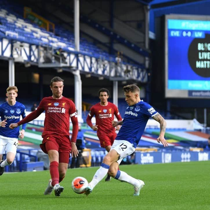 リュカ・ディニュさんのインスタグラム写真 - (リュカ・ディニュInstagram)「Very good spirit keep working for Wednesday not the same without you 🙈 💙💙💙 #football #restart #efc #coyb」6月22日 6時14分 - lucasdigne