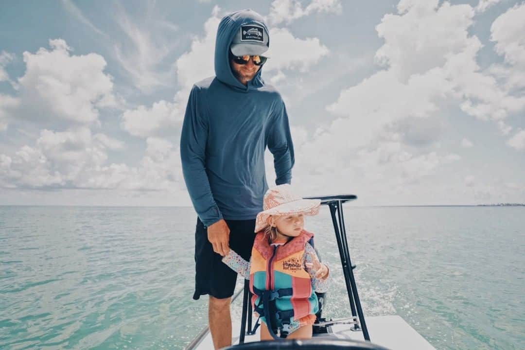 Costa Sunglassesのインスタグラム：「Here’s to the one who inspires our passion for life on the water. To the one who taught us to #SeeWhatsOutThere. Here’s to dad. 📷: @ghostwatersc #FathersDay」