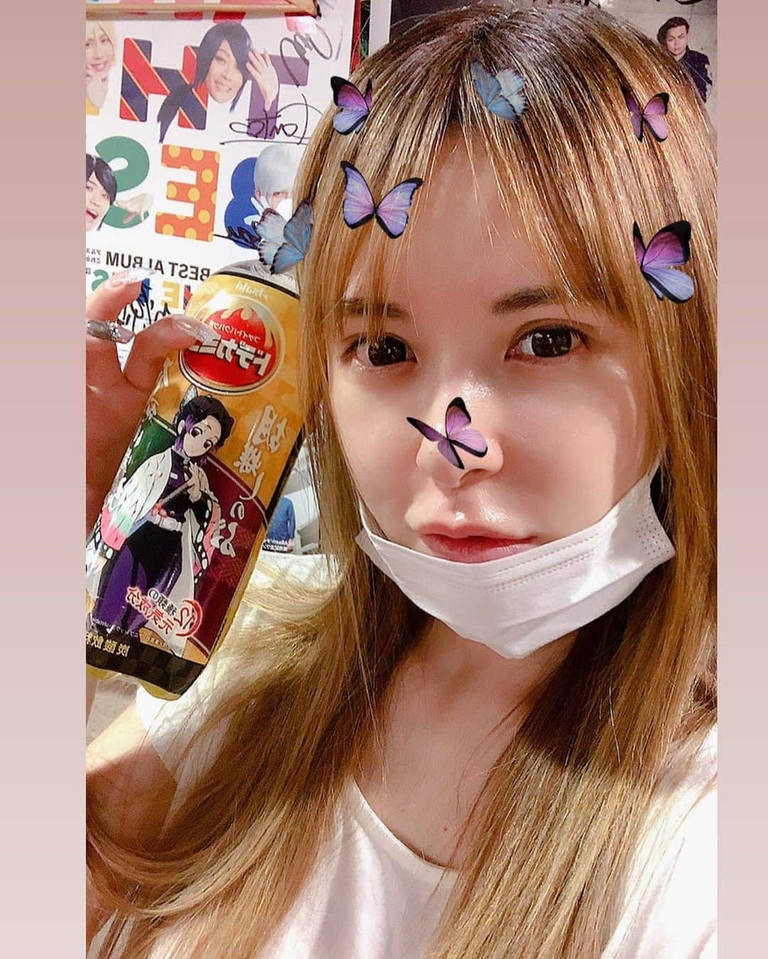 森藤恵美さんのインスタグラム写真 - (森藤恵美Instagram)「胡蝶しのぶさんとツーショットの朝🦋 おはよう～😃✌️ #胡蝶しのぶ」6月22日 7時19分 - emi_morifuji