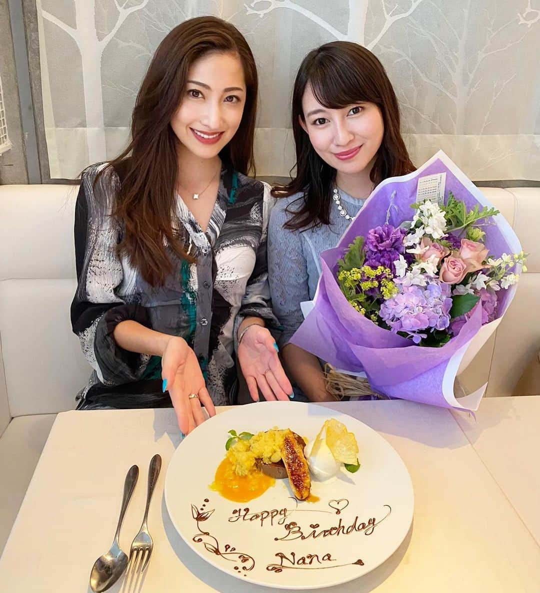 下田奈奈さんのインスタグラム写真 - (下田奈奈Instagram)「*﻿ みずきちゃんが4月の誕生日を﻿ お祝いしてくれました💐🎂💕﻿ ﻿ ﻿ 野菜を使ったランチコースがサッパリしてて﻿ とっても美味しかった〜🍅🥬🌽﻿ ﻿ ﻿ お花もプレートも嬉しすぎる🥺💐﻿ ﻿ ﻿ 久しぶりに近況報告し合えて﻿ 楽しかったなぁ〜〜🥳﻿ 元気そうで良かった〜〜🙌﻿ ﻿ ランチの後にお茶もして﻿ 4時間以上ずっと喋ってたなぁ🤣﻿ ﻿ ﻿ みずきちゃん本当にありがとう😭✨✨﻿ ﻿ ﻿ #女子会 #女子会ランチ #恵比寿ランチ #野菜フレンチ #誕生日サプライズ #誕生日プレート #バースデープレート #花束 #お花可愛い #ななばな」6月22日 7時42分 - shimodanana