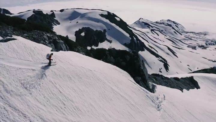 のインスタグラム：「今シーズン最後のスキーは立山✨ 遊びを可能にしてくれる自然、時間を共有してくれる仲間に感謝🙏 #立山 #スキー #バックカントリー #thenorthface  #k2skis #swixsport  #登山」