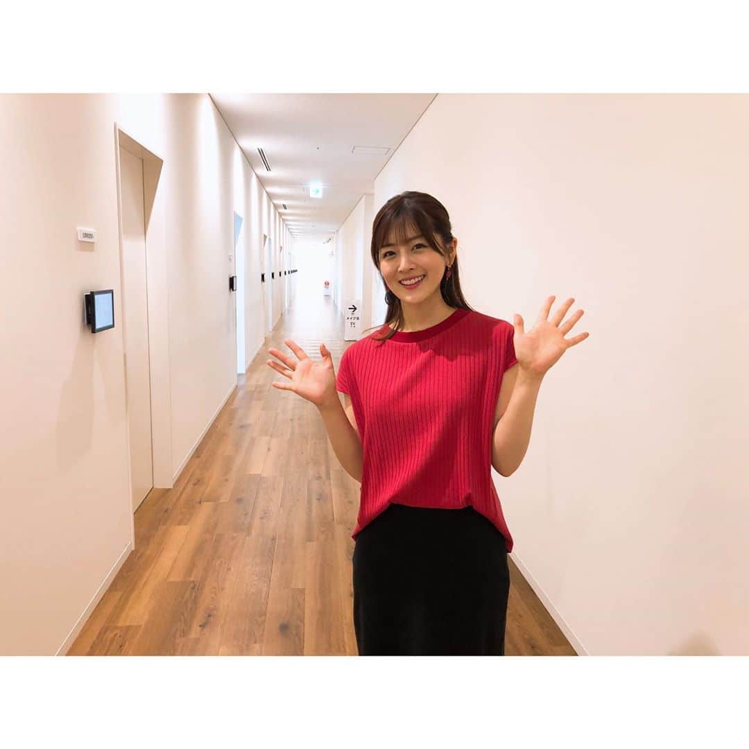 中村秀香のインスタグラム：「今朝は #すまたん ありがとうございました☀️ .  明日もお天気担当です♪ よろしくお願いします🙇‍♀️」