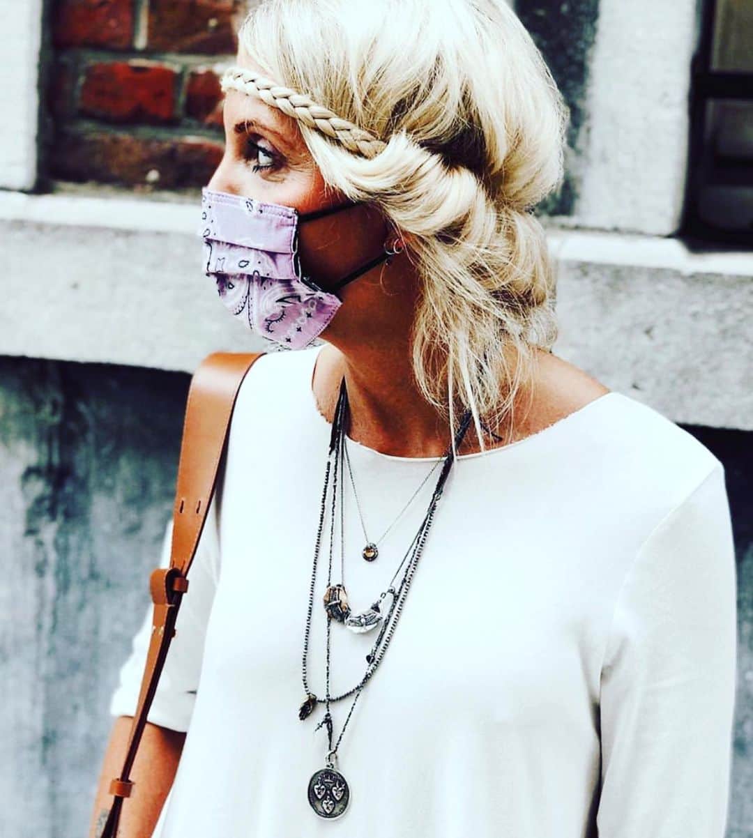キャサリン ミッシェルさんのインスタグラム写真 - (キャサリン ミッシェルInstagram)「Wearing your mask and amulets is mandatory in Belgium, my home country, with a @raquelallegra angel dress and @chloe handbag, it’s even better. Find it all @irinakha_luxury_fashion 📸#Liege #fashion #shoplocal #luxury #goodvibes #fromtheheart #jewelryasmedecinecm #boutique #exclusive #belgium #lookinggood」6月22日 18時21分 - catherinemichiels