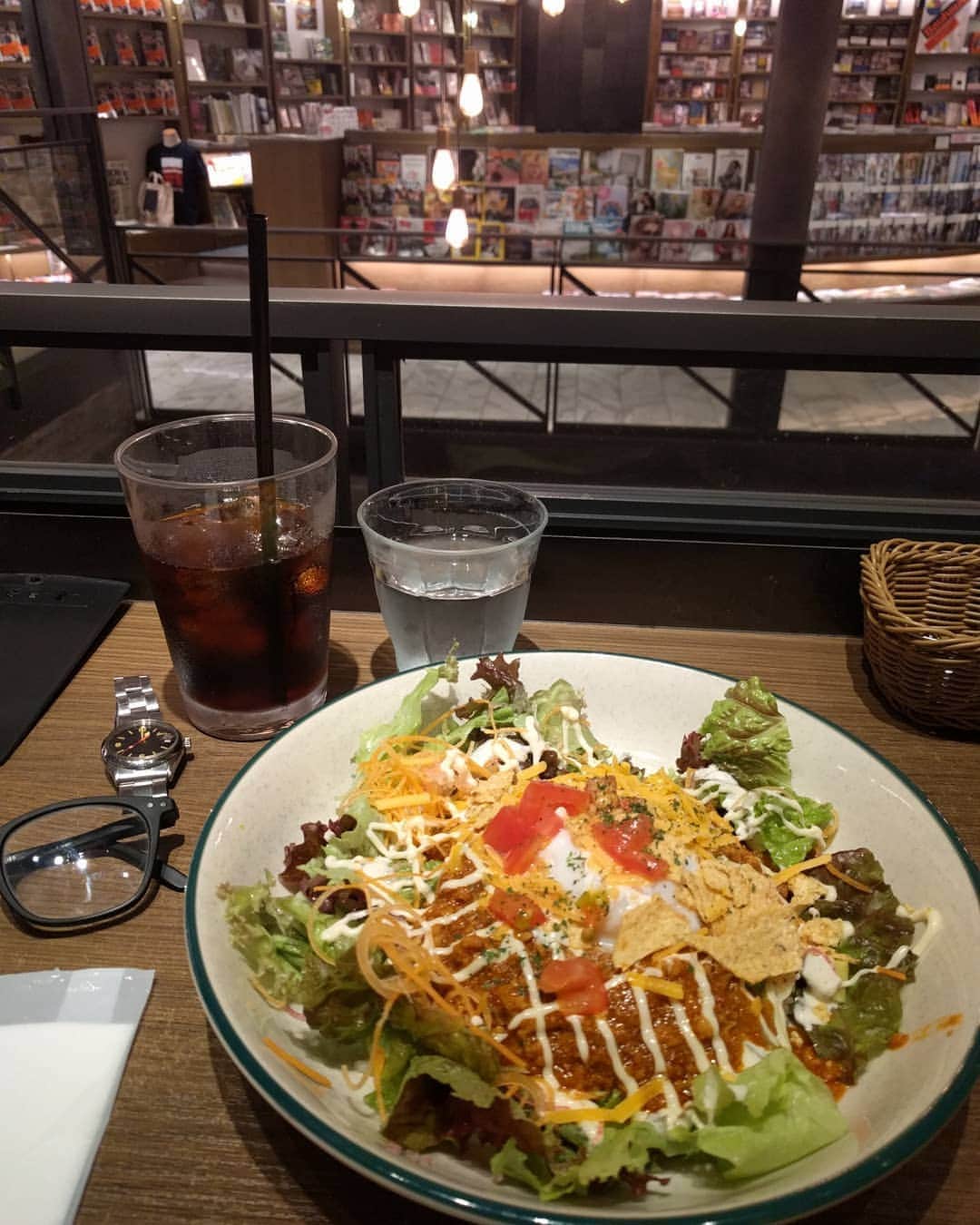 越中睦士のグルメインスタ