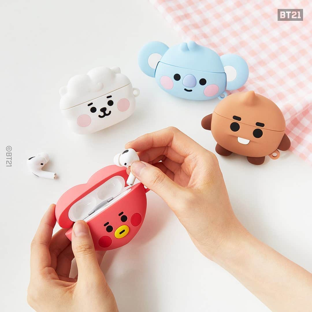 BT21 Stars of tomorrow, UNIVERSTAR!さんのインスタグラム写真 - (BT21 Stars of tomorrow, UNIVERSTAR!Instagram)「BT21 BABY Living Accessories Present for homebodies! ⠀ These babies will come to your dreams, but also stay with you on your blanket. 😴 ⠀ Just lying down and rolling around is the best option on hot days like these. Enjoy your staycation with BT21 BABY blanket, Airpods Pro case, Grip holder. Shop now👉Link in bio ⠀ #BT21 #BT21BABY #AirpodproCase #Airpodpro #HolderStick #Griptok #SummerBlanket」6月22日 10時37分 - bt21_official